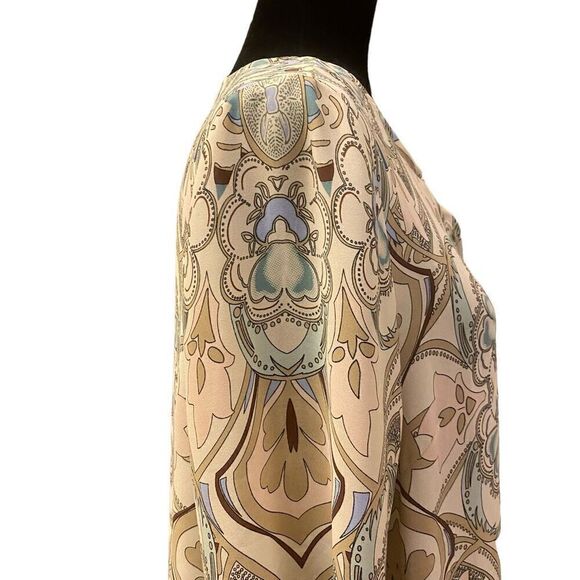 Ava Christine Beige‎ and Blue Popover Flowy Top with 3/4 Sleeves Sz L - Picture 6 of 13